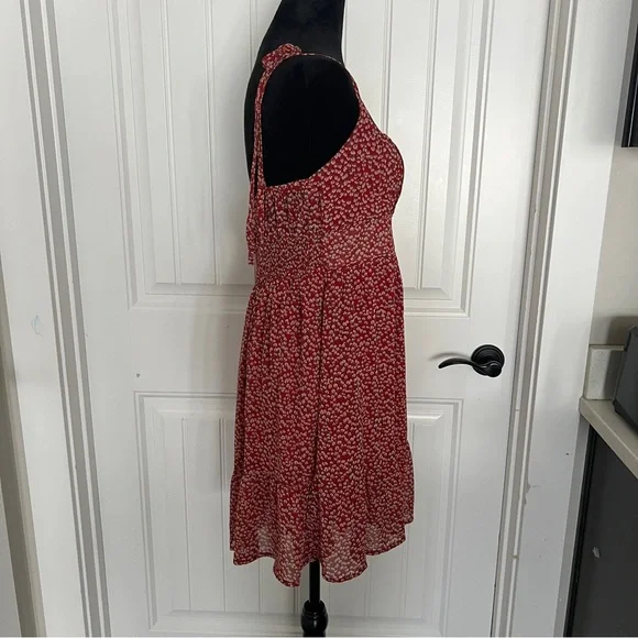Princess Polly Red Sundress with Spaghetti Straps and Sleeveless Design - Picture 7 of 10